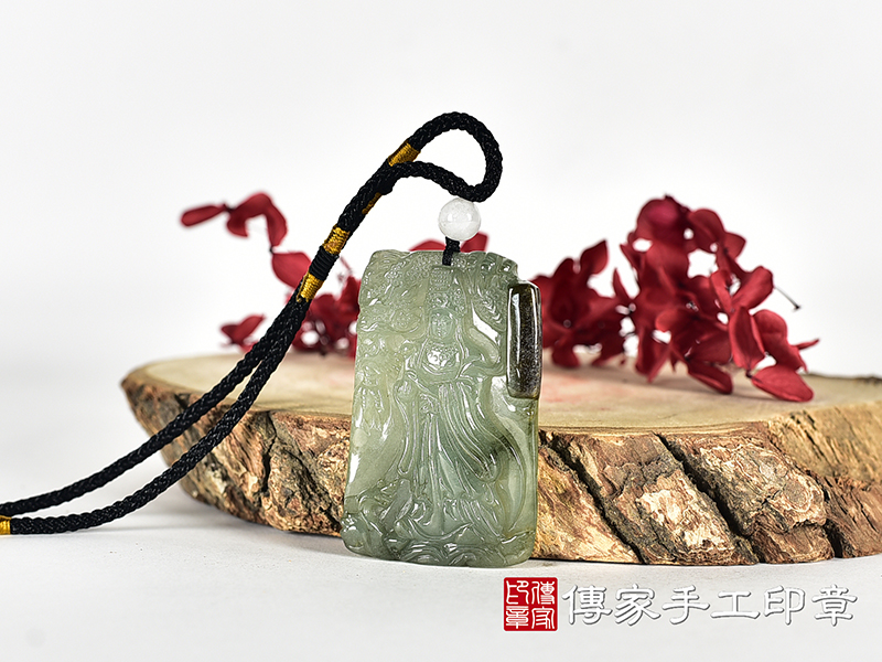 翡翠媽祖項鍊玉珮(天上聖母:媽祖牌A貨翡翠媽祖玉珮、緬甸玉媽祖玉墜)。綠色糯種媽祖,MD372。客製化訂做各種翡翠媽祖吊墜玉珮項鍊。★附A貨翡翠雙證書 1.jpg