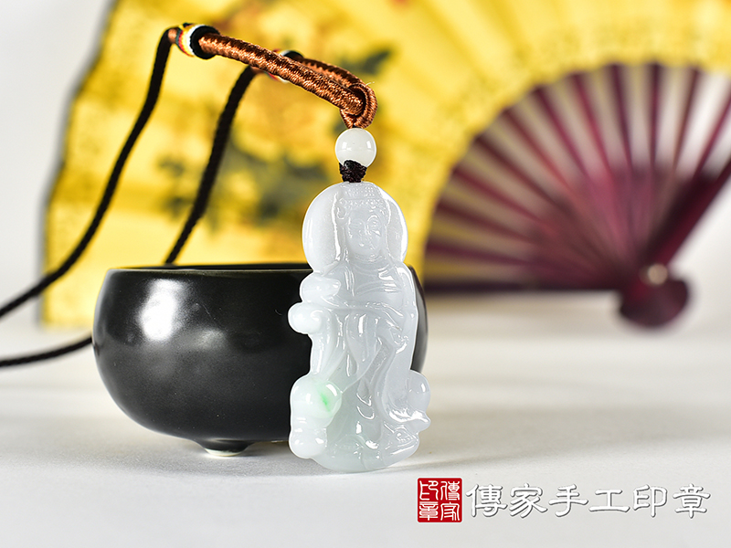 翡翠媽祖項鍊玉珮(天上聖母:媽祖牌A貨翡翠媽祖玉珮、緬甸玉媽祖玉墜)。綠色糯種媽祖,MD378。客製化訂做各種翡翠媽祖吊墜玉珮項鍊。★附A貨翡翠雙證書 2.jpg