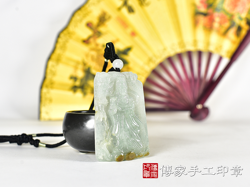 翡翠媽祖項鍊玉珮(天上聖母:媽祖牌A貨翡翠媽祖玉珮、緬甸玉媽祖玉墜)。綠色糯種媽祖,MD402。客製化訂做各種翡翠媽祖吊墜玉珮項鍊。★附A貨翡翠雙證書 2.jpg