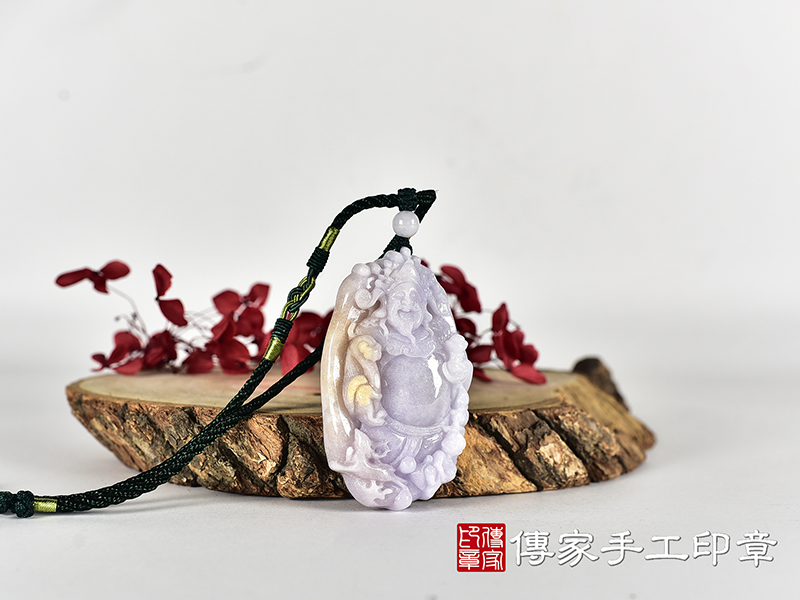 翡翠密宗 黃財神項鍊玉珮(密宗 黃財神:密宗 黃財神牌A貨翡翠密宗 黃財神玉珮、緬甸玉密宗 黃財神玉墜)。MG019。客製化訂做各種翡翠密宗 黃財神吊墜玉珮項鍊。★附A貨翡翠雙證書 2.jpg