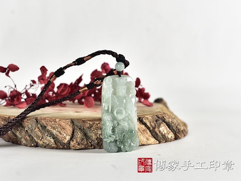翡翠三太子項鍊玉珮(中壇元帥、哪吒:三太子牌A貨翡翠三太子玉珮、緬甸玉哪吒三太子玉墜)。翡翠三太子,TT232。客製化訂做各種翡翠哪吒三太子吊墜玉珮項鍊。★附A貨翡翠雙證書 2.jpg