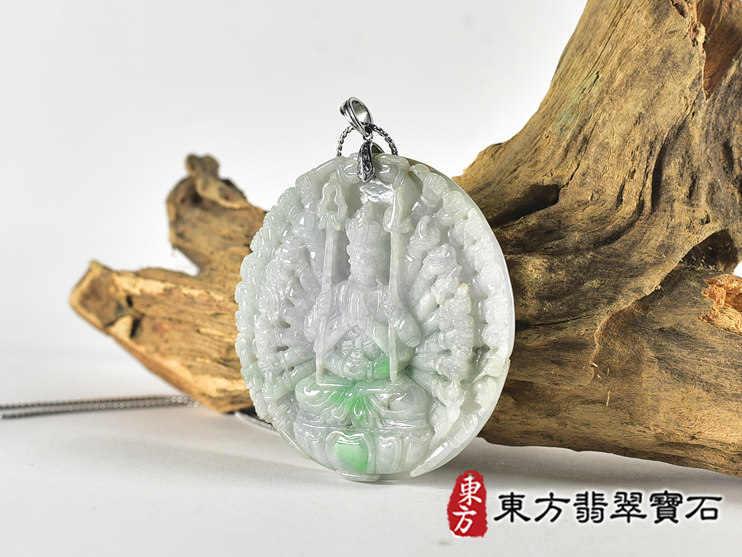 (已出售勿下標,可訂做)翡翠千手觀音項鍊玉珮(千手觀音、46臂千手觀音:千手觀音牌A貨翡翠千手觀音玉珮、緬甸玉千手觀音玉墜)。綠色糯種翡翠千手觀音,LH335。客製化訂做各種翡翠千手觀音吊墜玉珮項鍊。★附A貨翡翠雙證書 1.jpg
