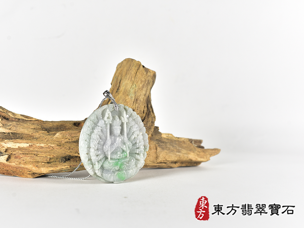 (已出售勿下標,可訂做)翡翠千手觀音項鍊玉珮(千手觀音、46臂千手觀音:千手觀音牌A貨翡翠千手觀音玉珮、緬甸玉千手觀音玉墜)。綠色糯種翡翠千手觀音,LH335。客製化訂做各種翡翠千手觀音吊墜玉珮項鍊。★附A貨翡翠雙證書 4.jpg