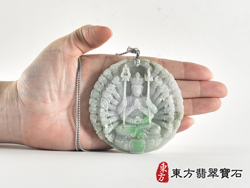 (已出售勿下標,可訂做)翡翠千手觀音項鍊玉珮(千手觀音、46臂千手觀音:千手觀音牌A貨翡翠千手觀音玉珮、緬甸玉千手觀音玉墜)。綠色糯種翡翠千手觀音,LH335。客製化訂做各種翡翠千手觀音吊墜玉珮項鍊。★附A貨翡翠雙證書 5.jpg