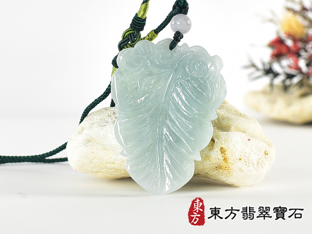 翡翠蛇項鍊玉珮(靈蛇舞動:蛇牌A貨翡翠蛇玉珮、緬甸玉蛇玉墜、蛇十二生肖項鍊)。糯種春帶彩蛇,SN057。客製化訂做各種翡翠蛇吊墜玉珮項鍊。★附A貨翡翠雙證書 3.jpg