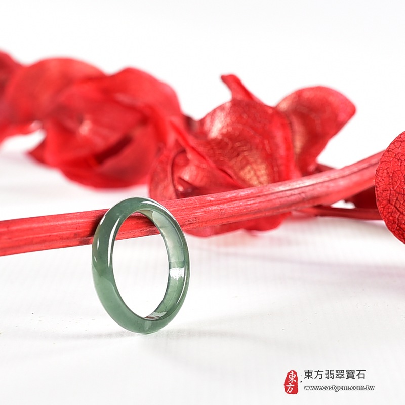 翡翠戒指|天然玉石玉戒・日常配戴與送禮款式|圓滿和合・平安順遂・吉祥如意・福氣常伴・情緣長久|翡翠玉戒・版指戒・板指戒・結婚戒指・男女對戒・情侶對戒|可客製化訂做各式翡翠戒指、吊墜、玉珮與項鍊|RNG1127|商品照片與資料介紹 7 翡翠戒指|天然玉石玉戒・日常配戴與送禮款式|圓滿和合・平安順遂・吉祥如意・福氣常伴・情緣長久|翡翠玉戒・版指戒・板指戒・結婚戒指・男女對戒・情侶對戒|可客製化訂做各式翡翠戒指、吊墜、玉珮與項鍊|RNG1127|商品照片與資料介紹 7