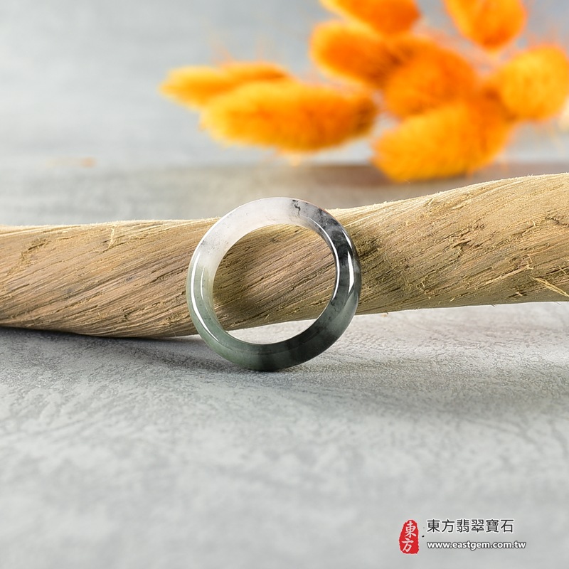 A貨緬甸天然翡翠戒指|淺綠白底青漸變色平口戒|天然翡翠玉戒・天然玉石戒指・白底青漸變色翡翠・淺綠色翡翠戒指・平口戒款式|圓滿和合・平安順遂・吉祥如意・福氣常伴・情緣長久|翡翠玉戒・版指戒・板指戒・結婚戒指・男女對戒・情侶對戒|可客製化訂做各式翡翠戒指、吊墜、玉珮與項鍊|RNG889|附A貨翡翠雙證書 4 A貨緬甸天然翡翠戒指|淺綠白底青漸變色平口戒|天然翡翠玉戒・天然玉石戒指・白底青漸變色翡翠・淺綠色翡翠戒指・平口戒款式|圓滿和合・平安順遂・吉祥如意・福氣常伴・情緣長久|翡翠玉戒・版指戒・板指戒・結婚戒指・男女對戒・情侶對戒|可客製化訂做各式翡翠戒指、吊墜、玉珮與項鍊|RNG889|附A貨翡翠雙證書 4