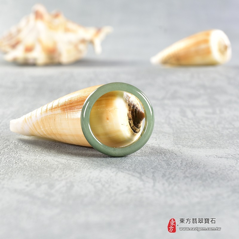 A貨緬甸天然翡翠戒指|淺綠油青種平口戒|天然翡翠玉戒・天然玉石戒指・油青種翡翠・淺綠色翡翠戒指・平口戒款式|圓滿和合・平安順遂・吉祥如意・福氣常伴・情緣長久|翡翠玉戒・版指戒・板指戒・結婚戒指・男女對戒・情侶對戒|可客製化訂做各式翡翠戒指、吊墜、玉珮與項鍊|RNG899|附A貨翡翠雙證書 4 A貨緬甸天然翡翠戒指|淺綠油青種平口戒|天然翡翠玉戒・天然玉石戒指・油青種翡翠・淺綠色翡翠戒指・平口戒款式|圓滿和合・平安順遂・吉祥如意・福氣常伴・情緣長久|翡翠玉戒・版指戒・板指戒・結婚戒指・男女對戒・情侶對戒|可客製化訂做各式翡翠戒指、吊墜、玉珮與項鍊|RNG899|附A貨翡翠雙證書 4