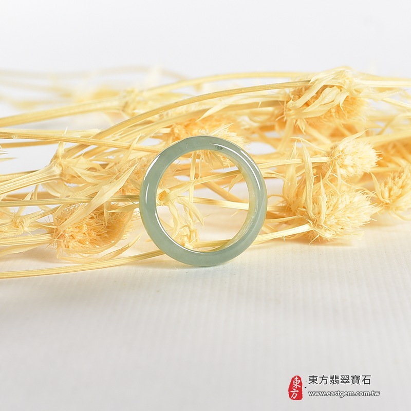 翡翠戒指｜天然玉石玉戒・日常配戴與送禮款式｜圓滿和合・平安順遂・吉祥如意・福氣常伴・情緣長久｜翡翠玉戒・版指戒・板指戒・結婚戒指・男女對戒・情侶對戒｜可客製化訂做各式翡翠戒指、吊墜、玉珮與項鍊｜RNG995｜商品照片與資料介紹 4