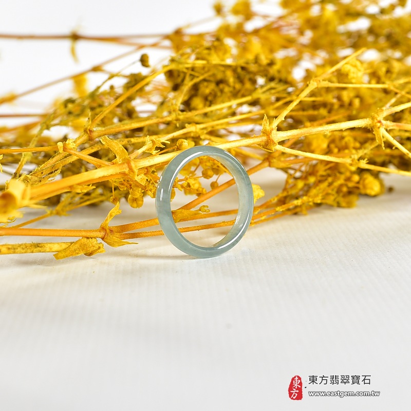 翡翠戒指|天然玉石玉戒・日常配戴與送禮款式|圓滿和合・平安順遂・吉祥如意・福氣常伴・情緣長久|翡翠玉戒・版指戒・板指戒・結婚戒指・男女對戒・情侶對戒|可客製化訂做各式翡翠戒指、吊墜、玉珮與項鍊|RNG999|商品照片與資料介紹 5 翡翠戒指|天然玉石玉戒・日常配戴與送禮款式|圓滿和合・平安順遂・吉祥如意・福氣常伴・情緣長久|翡翠玉戒・版指戒・板指戒・結婚戒指・男女對戒・情侶對戒|可客製化訂做各式翡翠戒指、吊墜、玉珮與項鍊|RNG999|商品照片與資料介紹 5