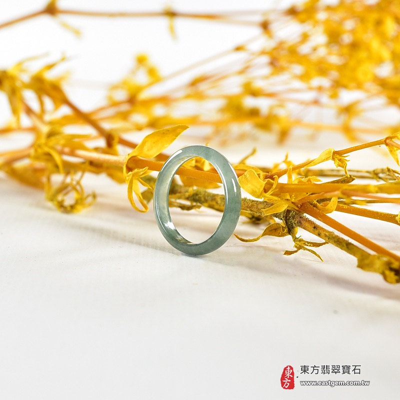翡翠戒指|天然玉石玉戒・日常配戴與送禮款式|圓滿和合・平安順遂・吉祥如意・福氣常伴・情緣長久|翡翠玉戒・版指戒・板指戒・結婚戒指・男女對戒・情侶對戒|可客製化訂做各式翡翠戒指、吊墜、玉珮與項鍊|RNG1000|商品照片與資料介紹 6 翡翠戒指|天然玉石玉戒・日常配戴與送禮款式|圓滿和合・平安順遂・吉祥如意・福氣常伴・情緣長久|翡翠玉戒・版指戒・板指戒・結婚戒指・男女對戒・情侶對戒|可客製化訂做各式翡翠戒指、吊墜、玉珮與項鍊|RNG1000|商品照片與資料介紹 6