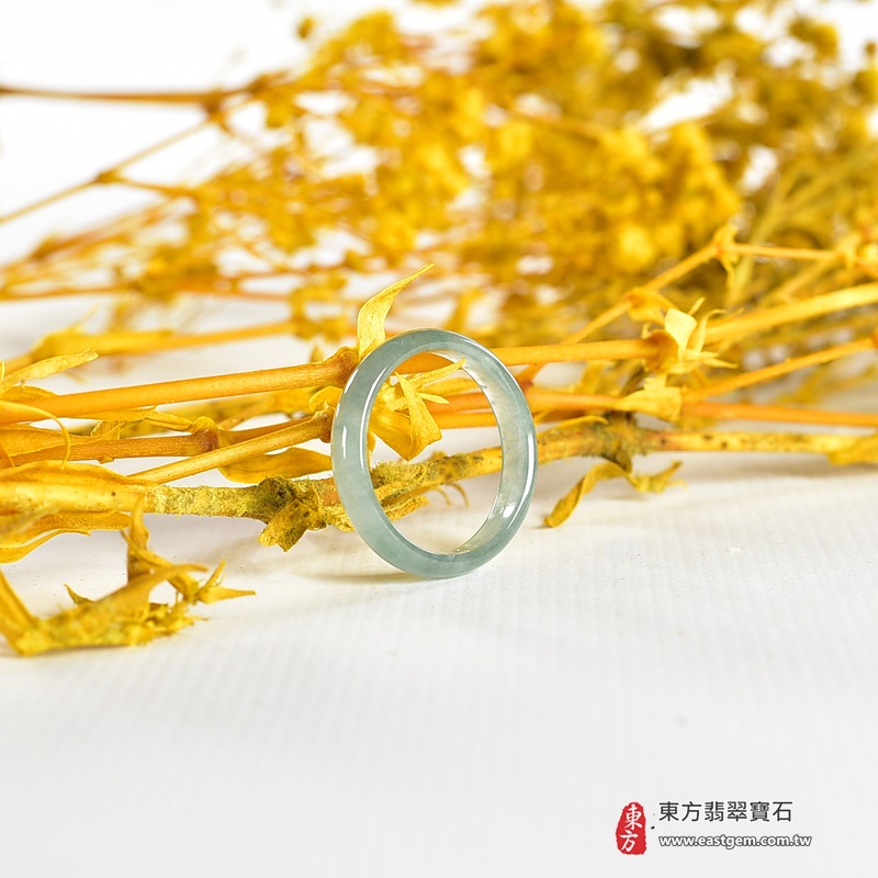 翡翠戒指|天然玉石玉戒・日常配戴與送禮款式|圓滿和合・平安順遂・吉祥如意・福氣常伴・情緣長久|翡翠玉戒・版指戒・板指戒・結婚戒指・男女對戒・情侶對戒|可客製化訂做各式翡翠戒指、吊墜、玉珮與項鍊|RNG1001|商品照片與資料介紹 5 翡翠戒指|天然玉石玉戒・日常配戴與送禮款式|圓滿和合・平安順遂・吉祥如意・福氣常伴・情緣長久|翡翠玉戒・版指戒・板指戒・結婚戒指・男女對戒・情侶對戒|可客製化訂做各式翡翠戒指、吊墜、玉珮與項鍊|RNG1001|商品照片與資料介紹 5