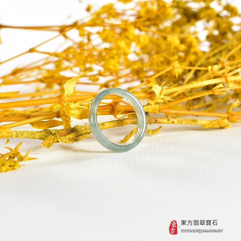 翡翠戒指|天然玉石玉戒・日常配戴與送禮款式|圓滿和合・平安順遂・吉祥如意・福氣常伴・情緣長久|翡翠玉戒・版指戒・板指戒・結婚戒指・男女對戒・情侶對戒|可客製化訂做各式翡翠戒指、吊墜、玉珮與項鍊|RNG1001|商品照片與資料介紹 6 翡翠戒指|天然玉石玉戒・日常配戴與送禮款式|圓滿和合・平安順遂・吉祥如意・福氣常伴・情緣長久|翡翠玉戒・版指戒・板指戒・結婚戒指・男女對戒・情侶對戒|可客製化訂做各式翡翠戒指、吊墜、玉珮與項鍊|RNG1001|商品照片與資料介紹 6