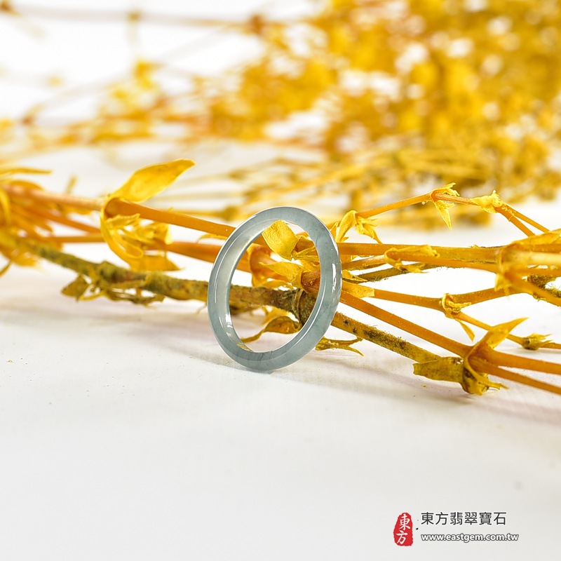 翡翠戒指|天然玉石玉戒・日常配戴與送禮款式|圓滿和合・平安順遂・吉祥如意・福氣常伴・情緣長久|翡翠玉戒・版指戒・板指戒・結婚戒指・男女對戒・情侶對戒|可客製化訂做各式翡翠戒指、吊墜、玉珮與項鍊|RNG1002|商品照片與資料介紹 8 翡翠戒指|天然玉石玉戒・日常配戴與送禮款式|圓滿和合・平安順遂・吉祥如意・福氣常伴・情緣長久|翡翠玉戒・版指戒・板指戒・結婚戒指・男女對戒・情侶對戒|可客製化訂做各式翡翠戒指、吊墜、玉珮與項鍊|RNG1002|商品照片與資料介紹 8