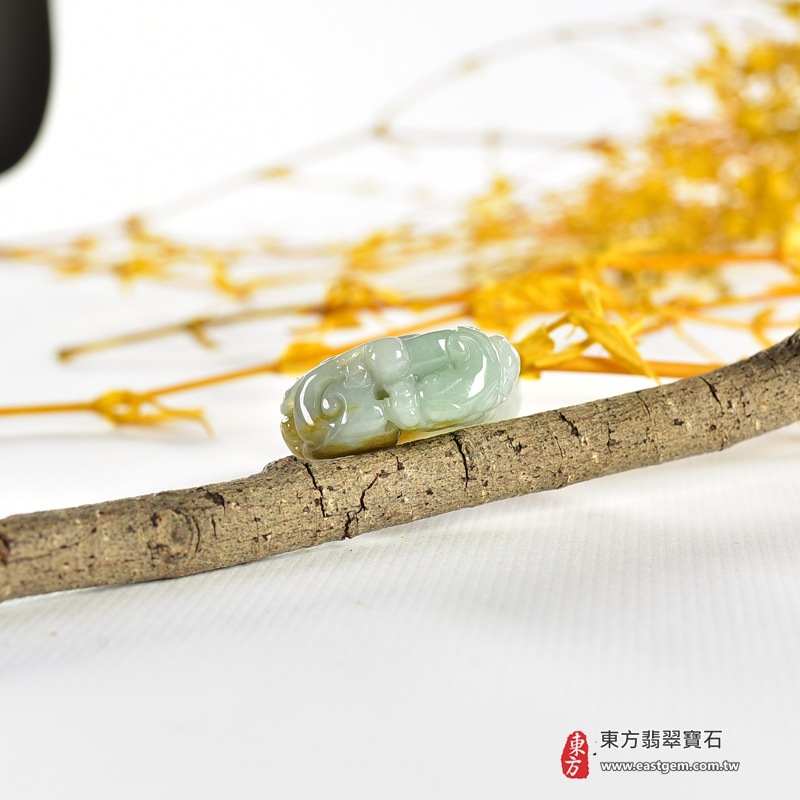 翡翠戒指|天然玉石玉戒・日常配戴與送禮款式|圓滿和合・平安順遂・吉祥如意・福氣常伴・情緣長久|翡翠玉戒・版指戒・板指戒・結婚戒指・男女對戒・情侶對戒|可客製化訂做各式翡翠戒指、吊墜、玉珮與項鍊|RNG1006|商品照片與資料介紹 7 翡翠戒指|天然玉石玉戒・日常配戴與送禮款式|圓滿和合・平安順遂・吉祥如意・福氣常伴・情緣長久|翡翠玉戒・版指戒・板指戒・結婚戒指・男女對戒・情侶對戒|可客製化訂做各式翡翠戒指、吊墜、玉珮與項鍊|RNG1006|商品照片與資料介紹 7