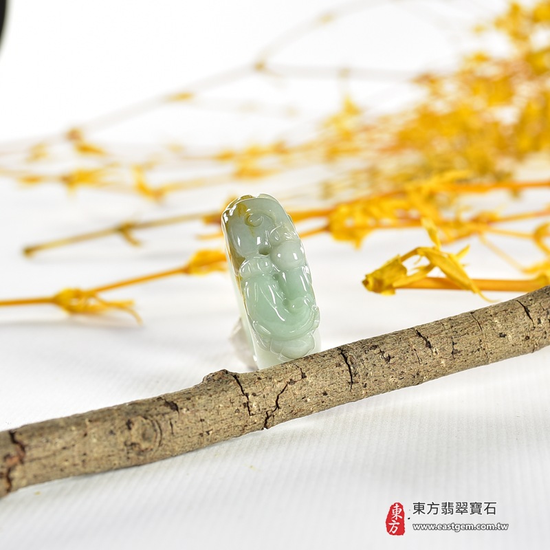 翡翠戒指|天然玉石玉戒・日常配戴與送禮款式|圓滿和合・平安順遂・吉祥如意・福氣常伴・情緣長久|翡翠玉戒・版指戒・板指戒・結婚戒指・男女對戒・情侶對戒|可客製化訂做各式翡翠戒指、吊墜、玉珮與項鍊|RNG1006|商品照片與資料介紹 8 翡翠戒指|天然玉石玉戒・日常配戴與送禮款式|圓滿和合・平安順遂・吉祥如意・福氣常伴・情緣長久|翡翠玉戒・版指戒・板指戒・結婚戒指・男女對戒・情侶對戒|可客製化訂做各式翡翠戒指、吊墜、玉珮與項鍊|RNG1006|商品照片與資料介紹 8