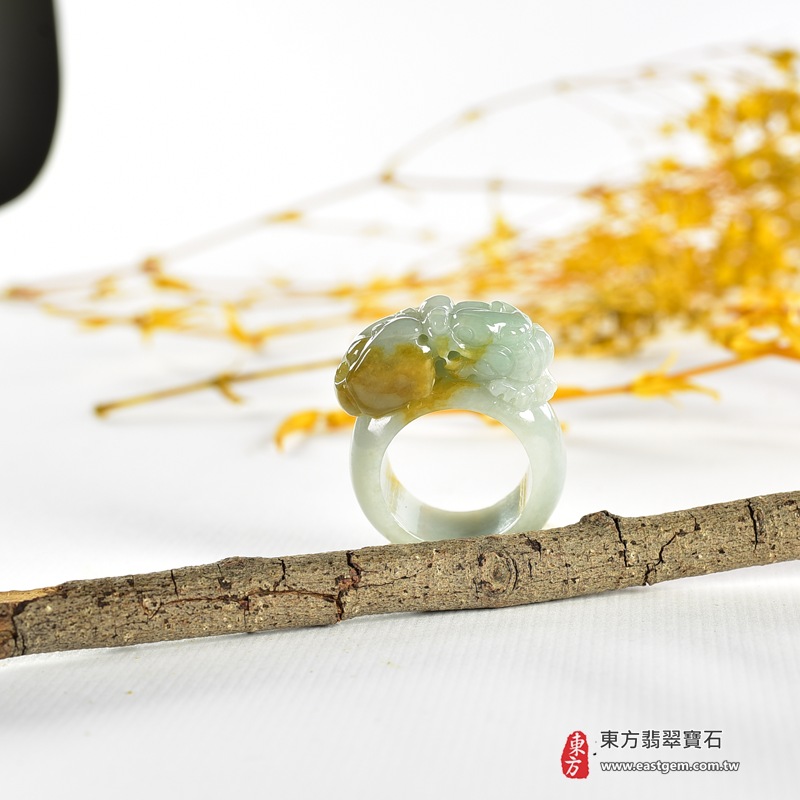 翡翠戒指|天然玉石玉戒・日常配戴與送禮款式|圓滿和合・平安順遂・吉祥如意・福氣常伴・情緣長久|翡翠玉戒・版指戒・板指戒・結婚戒指・男女對戒・情侶對戒|可客製化訂做各式翡翠戒指、吊墜、玉珮與項鍊|RNG1006|商品照片與資料介紹 12 翡翠戒指|天然玉石玉戒・日常配戴與送禮款式|圓滿和合・平安順遂・吉祥如意・福氣常伴・情緣長久|翡翠玉戒・版指戒・板指戒・結婚戒指・男女對戒・情侶對戒|可客製化訂做各式翡翠戒指、吊墜、玉珮與項鍊|RNG1006|商品照片與資料介紹 12