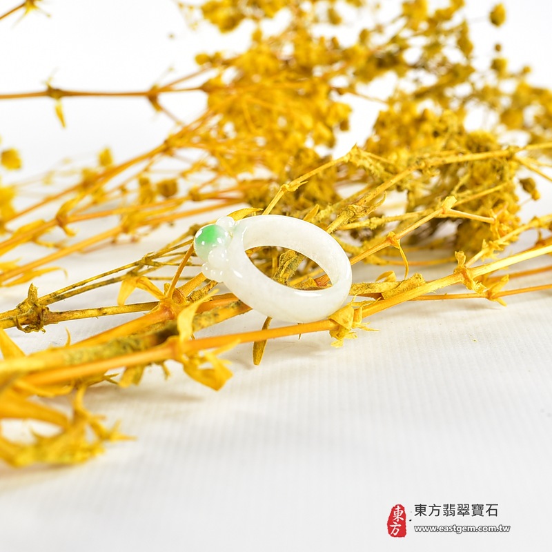 翡翠戒指|天然玉石玉戒・日常配戴與送禮款式|圓滿和合・平安順遂・吉祥如意・福氣常伴・情緣長久|翡翠玉戒・版指戒・板指戒・結婚戒指・男女對戒・情侶對戒|可客製化訂做各式翡翠戒指、吊墜、玉珮與項鍊|RNG1007|商品照片與資料介紹 6 翡翠戒指|天然玉石玉戒・日常配戴與送禮款式|圓滿和合・平安順遂・吉祥如意・福氣常伴・情緣長久|翡翠玉戒・版指戒・板指戒・結婚戒指・男女對戒・情侶對戒|可客製化訂做各式翡翠戒指、吊墜、玉珮與項鍊|RNG1007|商品照片與資料介紹 6