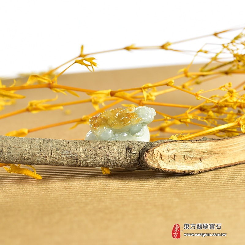 翡翠戒指｜天然玉石玉戒・日常配戴與送禮款式｜圓滿和合・平安順遂・吉祥如意・福氣常伴・情緣長久｜翡翠玉戒・版指戒・板指戒・結婚戒指・男女對戒・情侶對戒｜可客製化訂做各式翡翠戒指、吊墜、玉珮與項鍊｜RNG1011｜商品照片與資料介紹 7