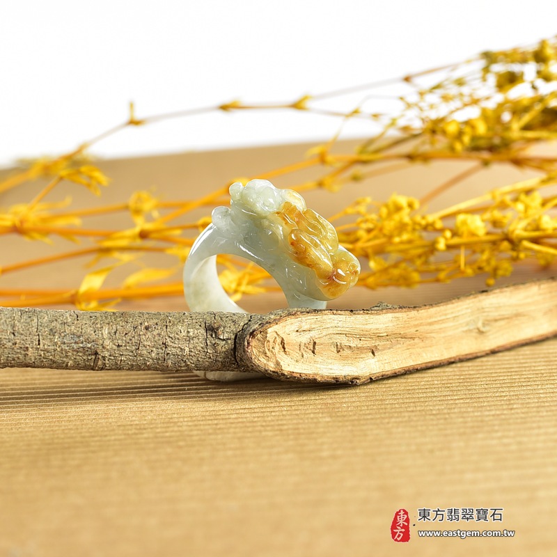 翡翠戒指｜天然玉石玉戒・日常配戴與送禮款式｜圓滿和合・平安順遂・吉祥如意・福氣常伴・情緣長久｜翡翠玉戒・版指戒・板指戒・結婚戒指・男女對戒・情侶對戒｜可客製化訂做各式翡翠戒指、吊墜、玉珮與項鍊｜RNG1011｜商品照片與資料介紹 10