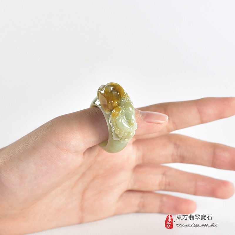 翡翠戒指|天然玉石玉戒・日常配戴與送禮款式|圓滿和合・平安順遂・吉祥如意・福氣常伴・情緣長久|翡翠玉戒・版指戒・板指戒・結婚戒指・男女對戒・情侶對戒|可客製化訂做各式翡翠戒指、吊墜、玉珮與項鍊|RNG1015|商品照片與資料介紹 10 翡翠戒指|天然玉石玉戒・日常配戴與送禮款式|圓滿和合・平安順遂・吉祥如意・福氣常伴・情緣長久|翡翠玉戒・版指戒・板指戒・結婚戒指・男女對戒・情侶對戒|可客製化訂做各式翡翠戒指、吊墜、玉珮與項鍊|RNG1015|商品照片與資料介紹 10
