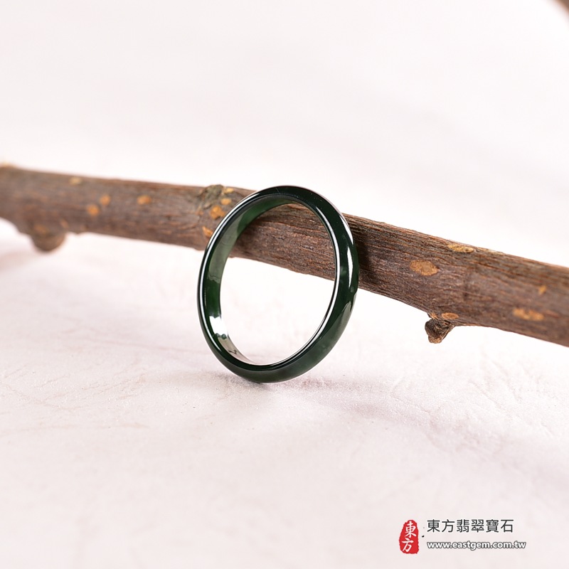 翡翠戒指|天然玉石玉戒・日常配戴與送禮款式|圓滿和合・平安順遂・吉祥如意・福氣常伴・情緣長久|翡翠玉戒・版指戒・板指戒・結婚戒指・男女對戒・情侶對戒|可客製化訂做各式翡翠戒指、吊墜、玉珮與項鍊|RNG1020|商品照片與資料介紹 5 翡翠戒指|天然玉石玉戒・日常配戴與送禮款式|圓滿和合・平安順遂・吉祥如意・福氣常伴・情緣長久|翡翠玉戒・版指戒・板指戒・結婚戒指・男女對戒・情侶對戒|可客製化訂做各式翡翠戒指、吊墜、玉珮與項鍊|RNG1020|商品照片與資料介紹 5