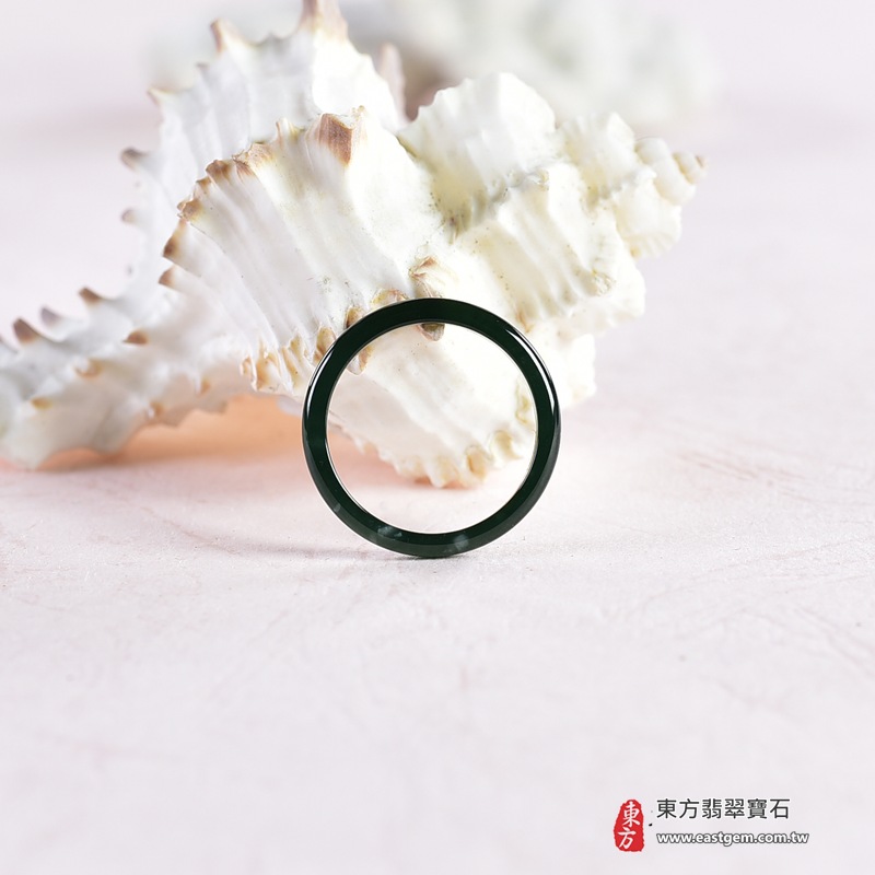 翡翠戒指｜天然玉石玉戒・日常配戴與送禮款式｜圓滿和合・平安順遂・吉祥如意・福氣常伴・情緣長久｜翡翠玉戒・版指戒・板指戒・結婚戒指・男女對戒・情侶對戒｜可客製化訂做各式翡翠戒指、吊墜、玉珮與項鍊｜RNG1046｜商品照片與資料介紹 7