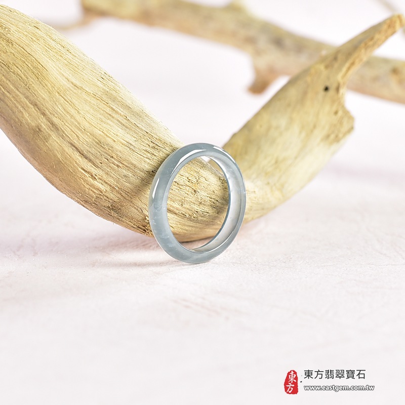 翡翠戒指|天然玉石玉戒・日常配戴與送禮款式|圓滿和合・平安順遂・吉祥如意・福氣常伴・情緣長久|翡翠玉戒・版指戒・板指戒・結婚戒指・男女對戒・情侶對戒|可客製化訂做各式翡翠戒指、吊墜、玉珮與項鍊|RNG1064|商品照片與資料介紹 5 翡翠戒指|天然玉石玉戒・日常配戴與送禮款式|圓滿和合・平安順遂・吉祥如意・福氣常伴・情緣長久|翡翠玉戒・版指戒・板指戒・結婚戒指・男女對戒・情侶對戒|可客製化訂做各式翡翠戒指、吊墜、玉珮與項鍊|RNG1064|商品照片與資料介紹 5