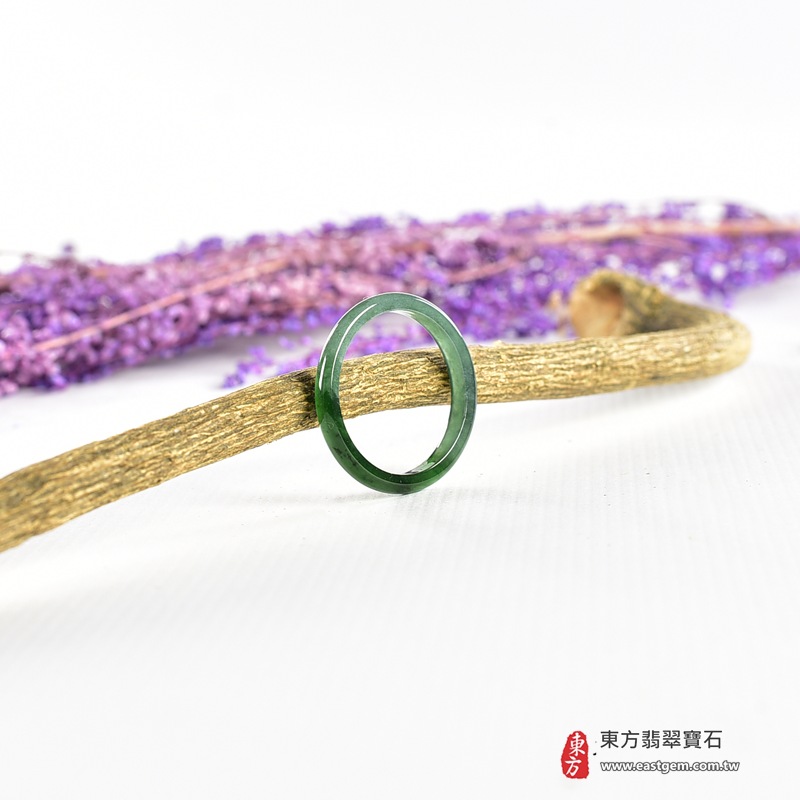 翡翠戒指|天然玉石玉戒・日常配戴與送禮款式|圓滿和合・平安順遂・吉祥如意・福氣常伴・情緣長久|翡翠玉戒・版指戒・板指戒・結婚戒指・男女對戒・情侶對戒|可客製化訂做各式翡翠戒指、吊墜、玉珮與項鍊|RNG1113|商品照片與資料介紹 7 翡翠戒指|天然玉石玉戒・日常配戴與送禮款式|圓滿和合・平安順遂・吉祥如意・福氣常伴・情緣長久|翡翠玉戒・版指戒・板指戒・結婚戒指・男女對戒・情侶對戒|可客製化訂做各式翡翠戒指、吊墜、玉珮與項鍊|RNG1113|商品照片與資料介紹 7