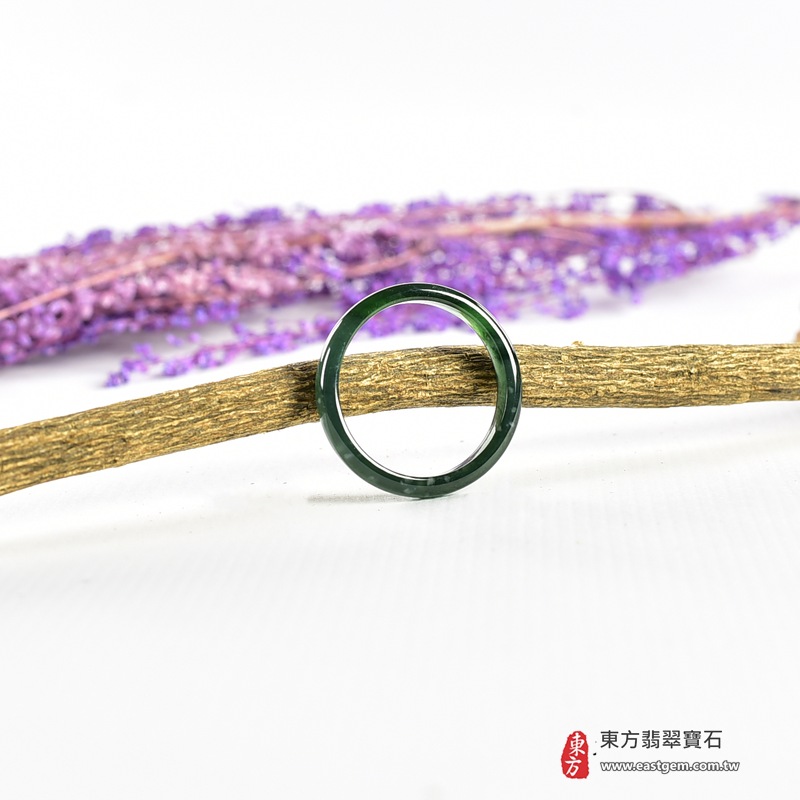 翡翠戒指|天然玉石玉戒・日常配戴與送禮款式|圓滿和合・平安順遂・吉祥如意・福氣常伴・情緣長久|翡翠玉戒・版指戒・板指戒・結婚戒指・男女對戒・情侶對戒|可客製化訂做各式翡翠戒指、吊墜、玉珮與項鍊|RNG1114|商品照片與資料介紹 4 翡翠戒指|天然玉石玉戒・日常配戴與送禮款式|圓滿和合・平安順遂・吉祥如意・福氣常伴・情緣長久|翡翠玉戒・版指戒・板指戒・結婚戒指・男女對戒・情侶對戒|可客製化訂做各式翡翠戒指、吊墜、玉珮與項鍊|RNG1114|商品照片與資料介紹 4