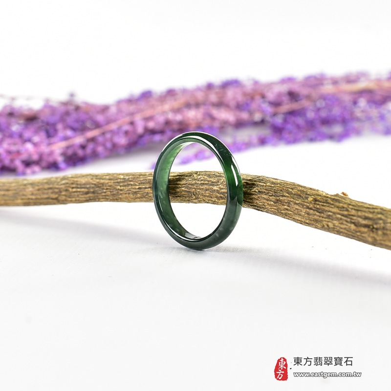 翡翠戒指|天然玉石玉戒・日常配戴與送禮款式|圓滿和合・平安順遂・吉祥如意・福氣常伴・情緣長久|翡翠玉戒・版指戒・板指戒・結婚戒指・男女對戒・情侶對戒|可客製化訂做各式翡翠戒指、吊墜、玉珮與項鍊|RNG1114|商品照片與資料介紹 7 翡翠戒指|天然玉石玉戒・日常配戴與送禮款式|圓滿和合・平安順遂・吉祥如意・福氣常伴・情緣長久|翡翠玉戒・版指戒・板指戒・結婚戒指・男女對戒・情侶對戒|可客製化訂做各式翡翠戒指、吊墜、玉珮與項鍊|RNG1114|商品照片與資料介紹 7