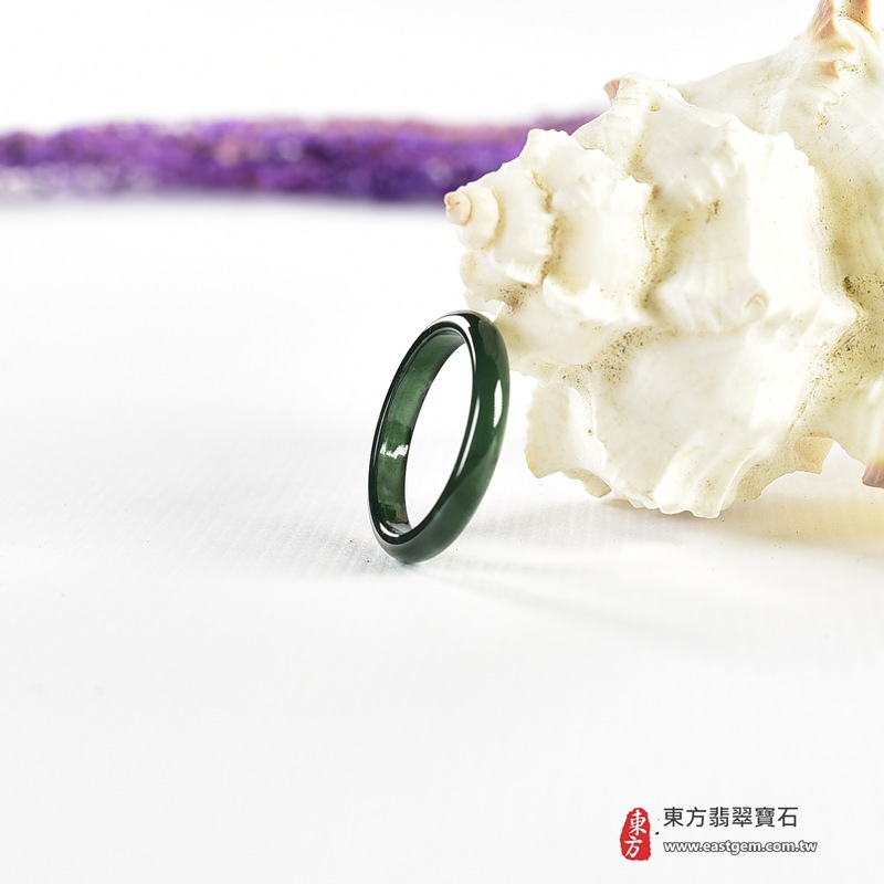 翡翠戒指|天然玉石玉戒・日常配戴與送禮款式|圓滿和合・平安順遂・吉祥如意・福氣常伴・情緣長久|翡翠玉戒・版指戒・板指戒・結婚戒指・男女對戒・情侶對戒|可客製化訂做各式翡翠戒指、吊墜、玉珮與項鍊|RNG1115|商品照片與資料介紹 7 翡翠戒指|天然玉石玉戒・日常配戴與送禮款式|圓滿和合・平安順遂・吉祥如意・福氣常伴・情緣長久|翡翠玉戒・版指戒・板指戒・結婚戒指・男女對戒・情侶對戒|可客製化訂做各式翡翠戒指、吊墜、玉珮與項鍊|RNG1115|商品照片與資料介紹 7