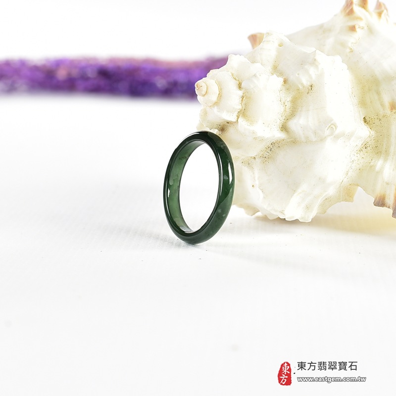 翡翠戒指|天然玉石玉戒・日常配戴與送禮款式|圓滿和合・平安順遂・吉祥如意・福氣常伴・情緣長久|翡翠玉戒・版指戒・板指戒・結婚戒指・男女對戒・情侶對戒|可客製化訂做各式翡翠戒指、吊墜、玉珮與項鍊|RNG1115|商品照片與資料介紹 8 翡翠戒指|天然玉石玉戒・日常配戴與送禮款式|圓滿和合・平安順遂・吉祥如意・福氣常伴・情緣長久|翡翠玉戒・版指戒・板指戒・結婚戒指・男女對戒・情侶對戒|可客製化訂做各式翡翠戒指、吊墜、玉珮與項鍊|RNG1115|商品照片與資料介紹 8