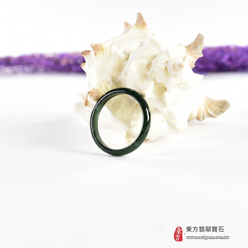 翡翠戒指|天然玉石玉戒・日常配戴與送禮款式|圓滿和合・平安順遂・吉祥如意・福氣常伴・情緣長久|翡翠玉戒・版指戒・板指戒・結婚戒指・男女對戒・情侶對戒|可客製化訂做各式翡翠戒指、吊墜、玉珮與項鍊|RNG1116|商品照片與資料介紹 5 翡翠戒指|天然玉石玉戒・日常配戴與送禮款式|圓滿和合・平安順遂・吉祥如意・福氣常伴・情緣長久|翡翠玉戒・版指戒・板指戒・結婚戒指・男女對戒・情侶對戒|可客製化訂做各式翡翠戒指、吊墜、玉珮與項鍊|RNG1116|商品照片與資料介紹 5