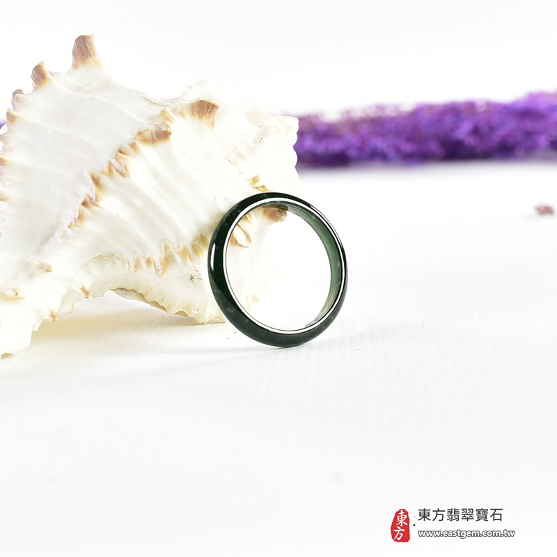 翡翠戒指|天然玉石玉戒・日常配戴與送禮款式|圓滿和合・平安順遂・吉祥如意・福氣常伴・情緣長久|翡翠玉戒・版指戒・板指戒・結婚戒指・男女對戒・情侶對戒|可客製化訂做各式翡翠戒指、吊墜、玉珮與項鍊|RNG1116|商品照片與資料介紹 7 翡翠戒指|天然玉石玉戒・日常配戴與送禮款式|圓滿和合・平安順遂・吉祥如意・福氣常伴・情緣長久|翡翠玉戒・版指戒・板指戒・結婚戒指・男女對戒・情侶對戒|可客製化訂做各式翡翠戒指、吊墜、玉珮與項鍊|RNG1116|商品照片與資料介紹 7