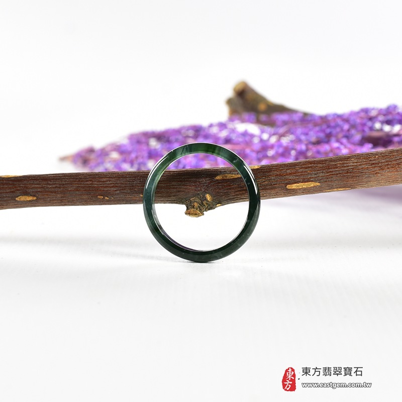 翡翠戒指|天然玉石玉戒・日常配戴與送禮款式|圓滿和合・平安順遂・吉祥如意・福氣常伴・情緣長久|翡翠玉戒・版指戒・板指戒・結婚戒指・男女對戒・情侶對戒|可客製化訂做各式翡翠戒指、吊墜、玉珮與項鍊|RNG1118|商品照片與資料介紹 5 翡翠戒指|天然玉石玉戒・日常配戴與送禮款式|圓滿和合・平安順遂・吉祥如意・福氣常伴・情緣長久|翡翠玉戒・版指戒・板指戒・結婚戒指・男女對戒・情侶對戒|可客製化訂做各式翡翠戒指、吊墜、玉珮與項鍊|RNG1118|商品照片與資料介紹 5