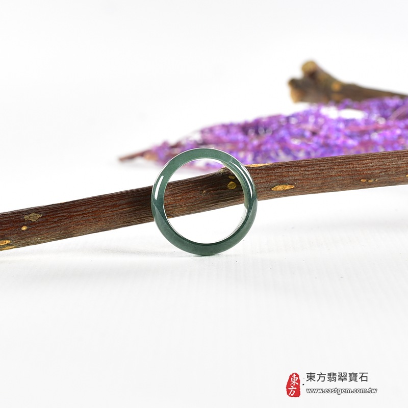 翡翠戒指|天然玉石玉戒・日常配戴與送禮款式|圓滿和合・平安順遂・吉祥如意・福氣常伴・情緣長久|翡翠玉戒・版指戒・板指戒・結婚戒指・男女對戒・情侶對戒|可客製化訂做各式翡翠戒指、吊墜、玉珮與項鍊|RNG1119|商品照片與資料介紹 5 翡翠戒指|天然玉石玉戒・日常配戴與送禮款式|圓滿和合・平安順遂・吉祥如意・福氣常伴・情緣長久|翡翠玉戒・版指戒・板指戒・結婚戒指・男女對戒・情侶對戒|可客製化訂做各式翡翠戒指、吊墜、玉珮與項鍊|RNG1119|商品照片與資料介紹 5