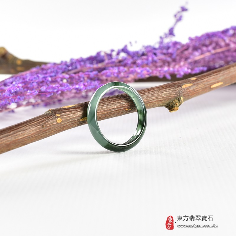 翡翠戒指|天然玉石玉戒・日常配戴與送禮款式|圓滿和合・平安順遂・吉祥如意・福氣常伴・情緣長久|翡翠玉戒・版指戒・板指戒・結婚戒指・男女對戒・情侶對戒|可客製化訂做各式翡翠戒指、吊墜、玉珮與項鍊|RNG1120|商品照片與資料介紹 6 翡翠戒指|天然玉石玉戒・日常配戴與送禮款式|圓滿和合・平安順遂・吉祥如意・福氣常伴・情緣長久|翡翠玉戒・版指戒・板指戒・結婚戒指・男女對戒・情侶對戒|可客製化訂做各式翡翠戒指、吊墜、玉珮與項鍊|RNG1120|商品照片與資料介紹 6
