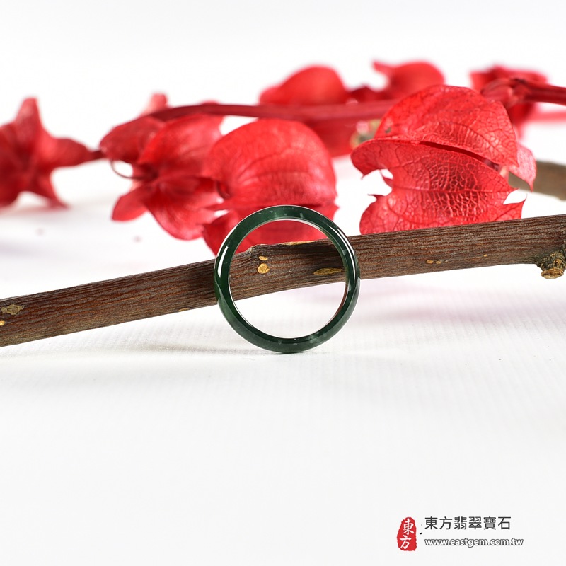 翡翠戒指|天然玉石玉戒・日常配戴與送禮款式|圓滿和合・平安順遂・吉祥如意・福氣常伴・情緣長久|翡翠玉戒・版指戒・板指戒・結婚戒指・男女對戒・情侶對戒|可客製化訂做各式翡翠戒指、吊墜、玉珮與項鍊|RNG1121|商品照片與資料介紹 5 翡翠戒指|天然玉石玉戒・日常配戴與送禮款式|圓滿和合・平安順遂・吉祥如意・福氣常伴・情緣長久|翡翠玉戒・版指戒・板指戒・結婚戒指・男女對戒・情侶對戒|可客製化訂做各式翡翠戒指、吊墜、玉珮與項鍊|RNG1121|商品照片與資料介紹 5