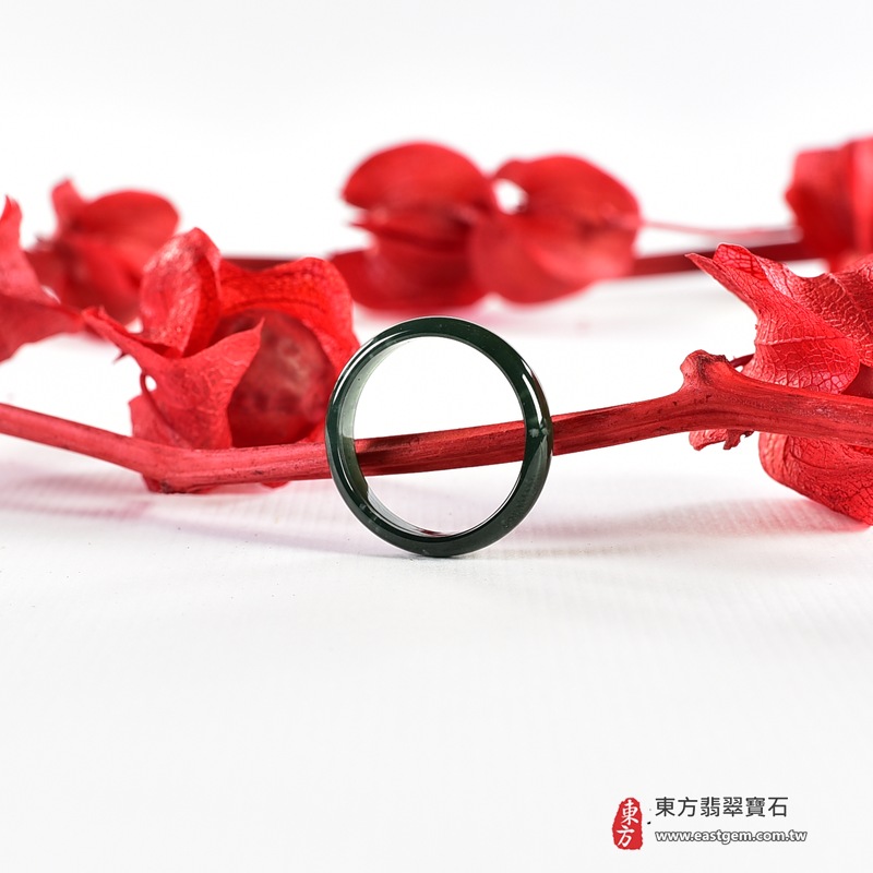 翡翠戒指|天然玉石玉戒・日常配戴與送禮款式|圓滿和合・平安順遂・吉祥如意・福氣常伴・情緣長久|翡翠玉戒・版指戒・板指戒・結婚戒指・男女對戒・情侶對戒|可客製化訂做各式翡翠戒指、吊墜、玉珮與項鍊|RNG1125|商品照片與資料介紹 6 翡翠戒指|天然玉石玉戒・日常配戴與送禮款式|圓滿和合・平安順遂・吉祥如意・福氣常伴・情緣長久|翡翠玉戒・版指戒・板指戒・結婚戒指・男女對戒・情侶對戒|可客製化訂做各式翡翠戒指、吊墜、玉珮與項鍊|RNG1125|商品照片與資料介紹 6