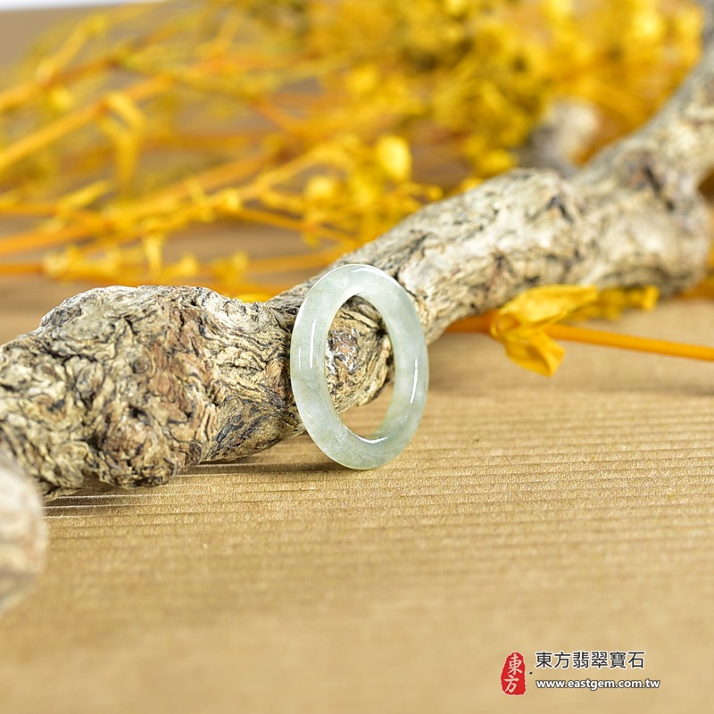 翡翠戒指｜天然玉石玉戒・日常配戴與送禮款式｜圓滿和合・平安順遂・吉祥如意・福氣常伴・情緣長久｜翡翠玉戒・版指戒・板指戒・結婚戒指・男女對戒・情侶對戒｜可客製化訂做各式翡翠戒指、吊墜、玉珮與項鍊｜RNG1180｜商品照片與資料介紹 7