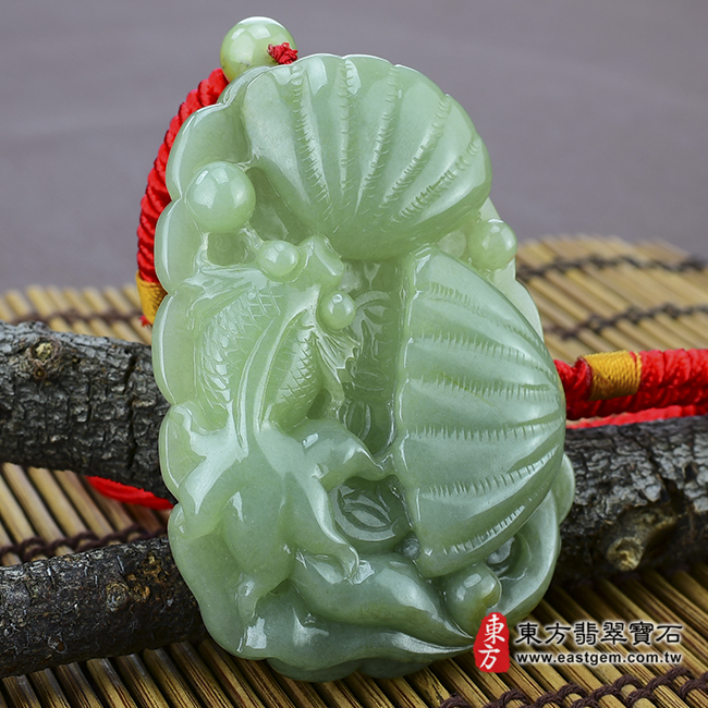 如魚得水 左側照片 翡翠魚項鍊玉珮(如魚得水:魚牌A貨翡翠魚玉珮、緬甸玉魚玉墜)。油青魚,FI002。客製化訂做各種翡翠魚吊墜玉珮項鍊。★附A貨翡翠雙證書 如魚得水 左側照片 翡翠魚項鍊玉珮(如魚得水:魚牌A貨翡翠魚玉珮、緬甸玉魚玉墜)。油青魚,FI002。客製化訂做各種翡翠魚吊墜玉珮項鍊。★附A貨翡翠雙證書