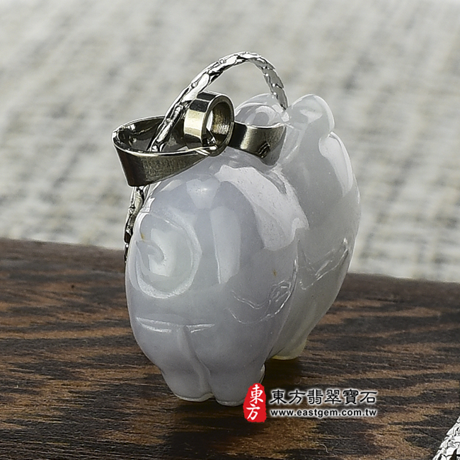 豬事如意 背面照片 (已出售勿下標,可訂做)翡翠豬項鍊玉珮(豬事如意:豬牌A貨翡翠豬玉珮、緬甸玉豬玉墜、豬十二生肖項鍊)。淡紫羅蘭糯種豬,PG004。客製化訂做各種翡翠豬吊墜玉珮項鍊。★附A貨翡翠雙證書 豬事如意 背面照片 (已出售勿下標,可訂做)翡翠豬項鍊玉珮(豬事如意:豬牌A貨翡翠豬玉珮、緬甸玉豬玉墜、豬十二生肖項鍊)。淡紫羅蘭糯種豬,PG004。客製化訂做各種翡翠豬吊墜玉珮項鍊。★附A貨翡翠雙證書