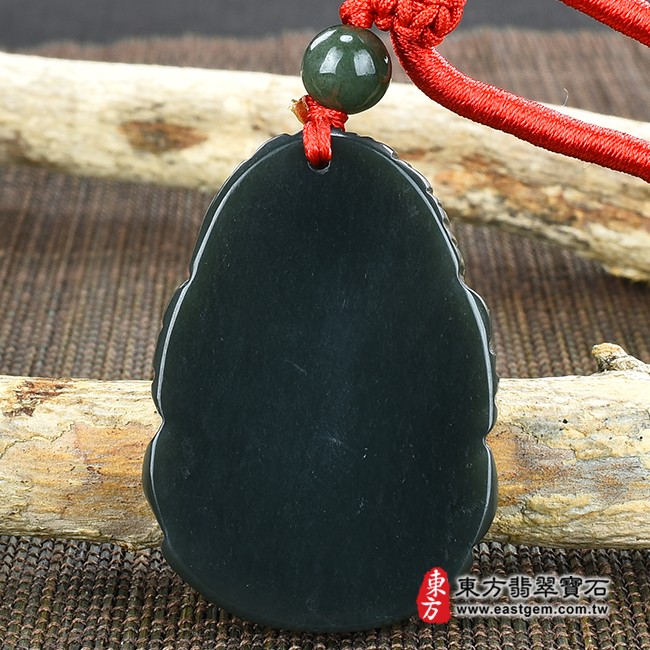 觀音項鍊玉珮背面照片 和田青玉觀音項鍊玉珮(觀世音菩薩、寶瓶觀音:觀音牌和田青玉觀音玉珮、和闐青玉觀音玉墜)。天然和田青玉和闐青玉觀音,GY1134。客製化訂做各種和田青玉和闐青玉觀音吊墜玉珮項鍊。★附東方翡翠寶石保證卡 觀音項鍊玉珮背面照片 和田青玉觀音項鍊玉珮(觀世音菩薩、寶瓶觀音:觀音牌和田青玉觀音玉珮、和闐青玉觀音玉墜)。天然和田青玉和闐青玉觀音,GY1134。客製化訂做各種和田青玉和闐青玉觀音吊墜玉珮項鍊。★附東方翡翠寶石保證卡
